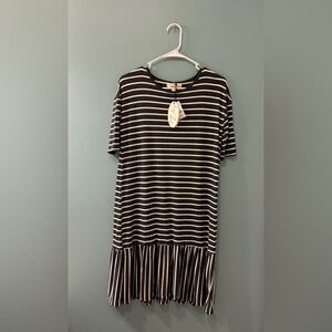 NWT … DAISY ISLAND “Size: S” Dress